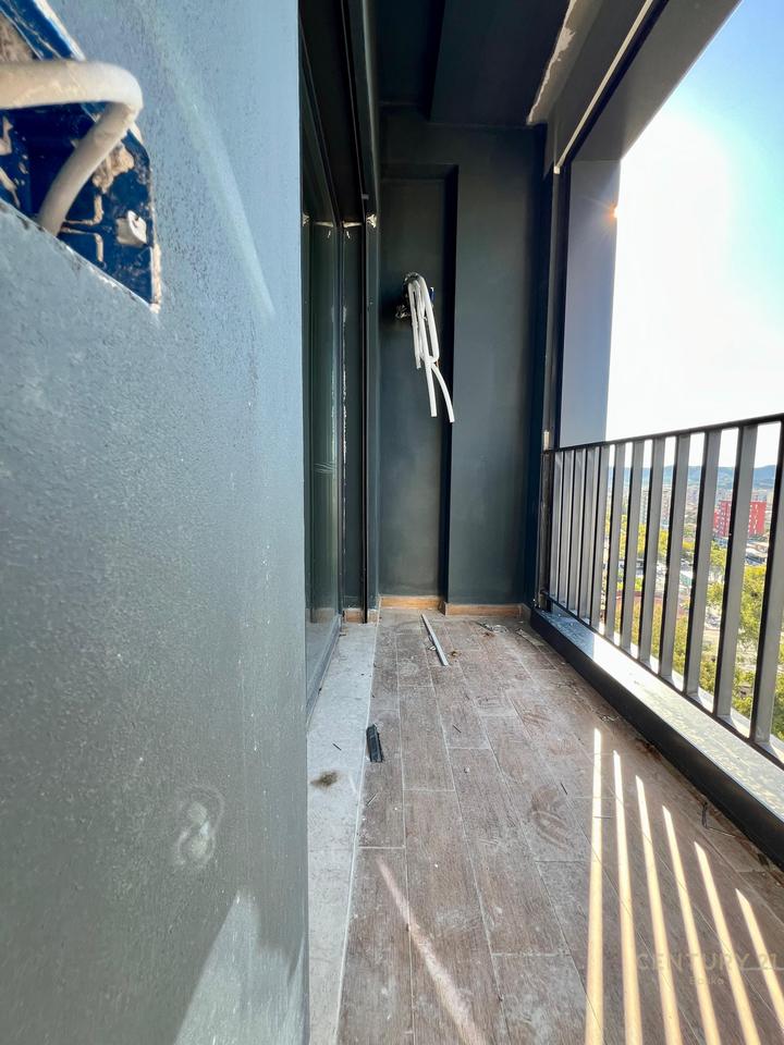 Shitet Apartament 1+1 te Rruga e Kavajes (Birra Tirana)