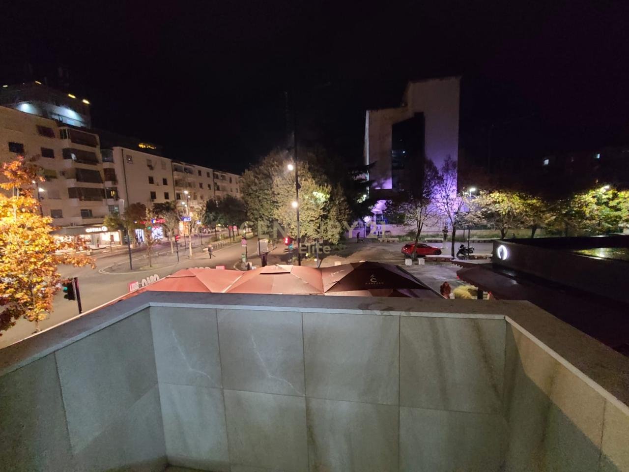 Qira, Ambient Biznesi, Bulevardi Zogu I