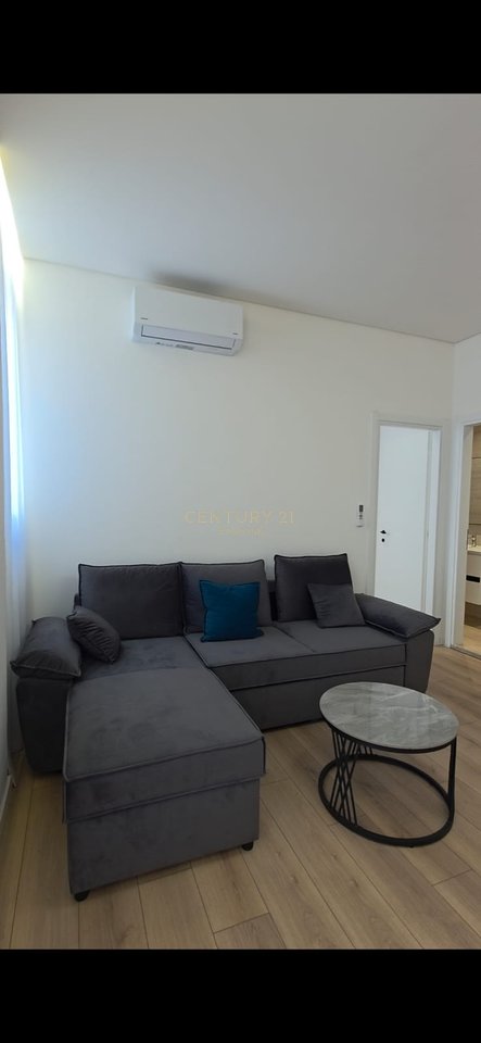Apartament per shitje tek Liqeni Thate!!
