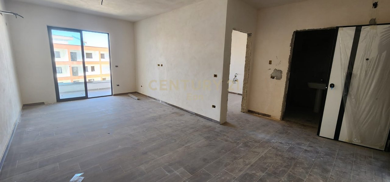 SHITET APARTAMENT 1+1 + POST PARKIMI TEK REZIDENCA EON NE GOLEM !