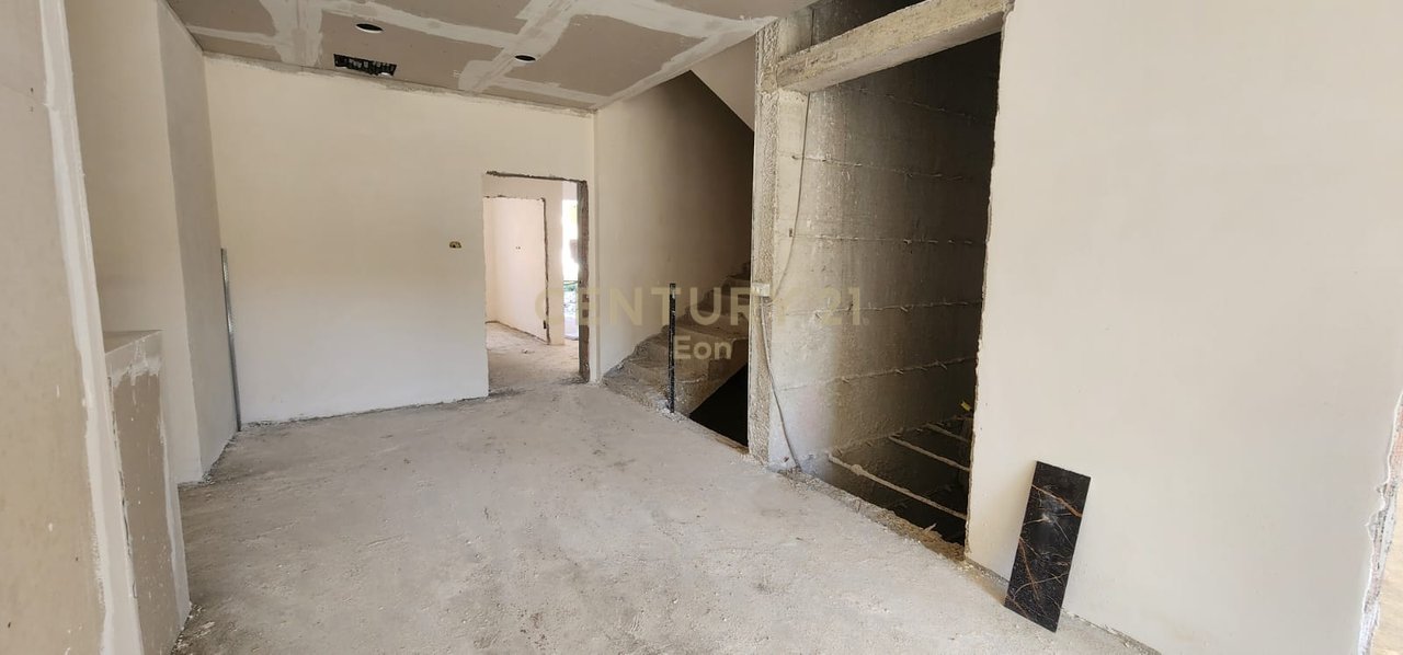 SHITET APARTAMENT 1+1 + POST PARKIMI TEK REZIDENCA EON NE GOLEM !