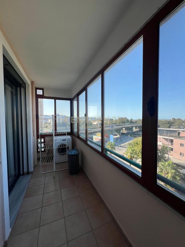 JEPET ME QIRA APARTAMENT 2+1+2 + POST PARKIMI NE STACIONIN E PARE PLAZH!