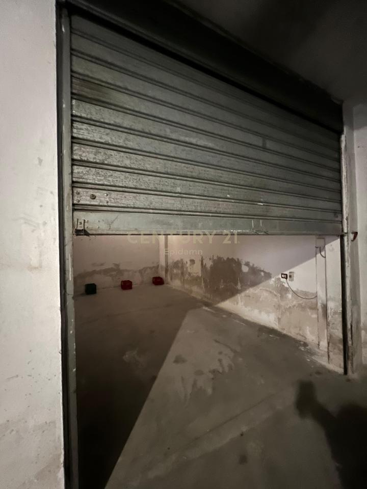 JEPET ME QIRA APARTAMENT 2+1+2 + POST PARKIMI NE STACIONIN E PARE PLAZH!