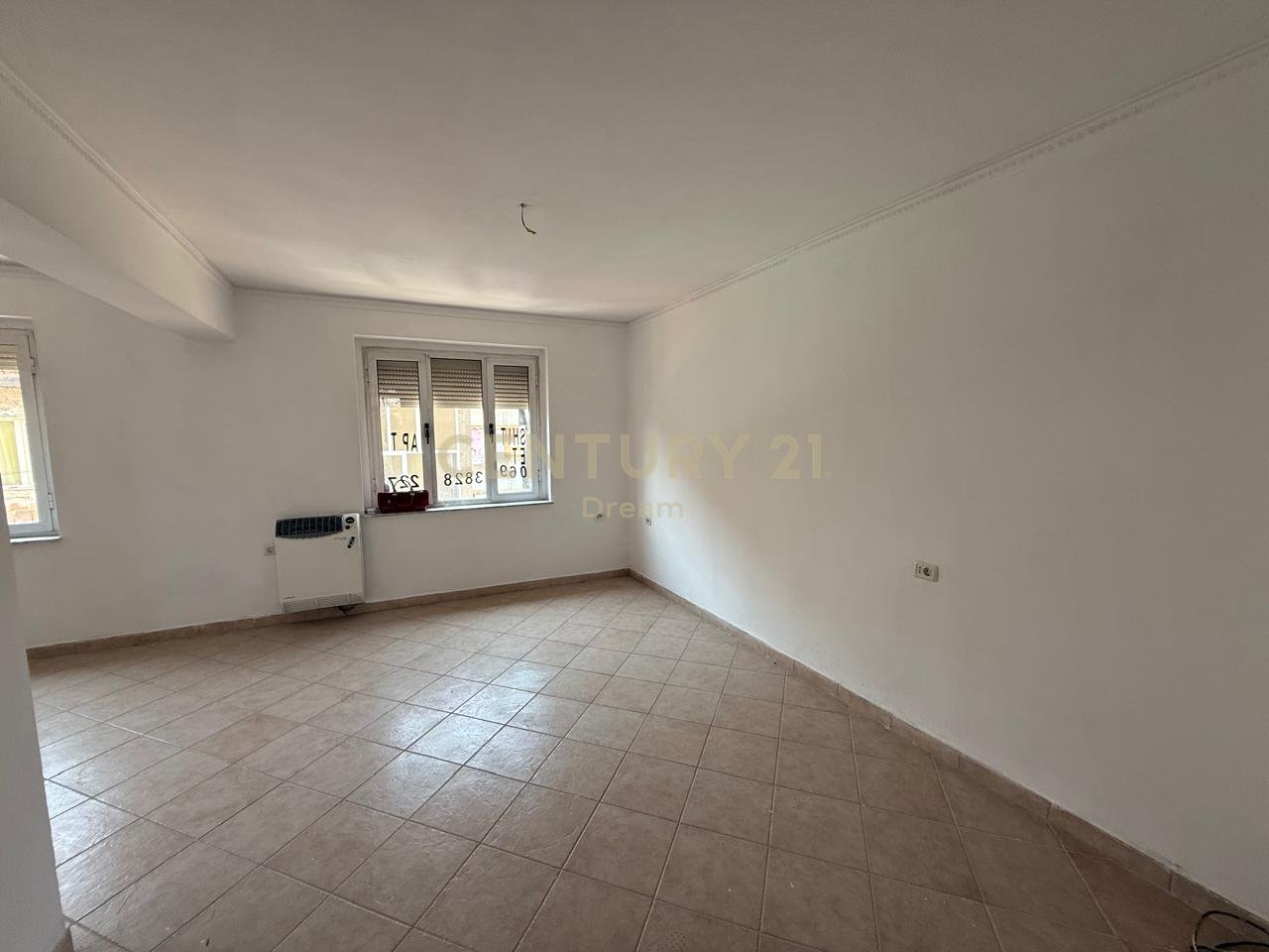 Duplex in vendita di fronte al ex ristorante Durres