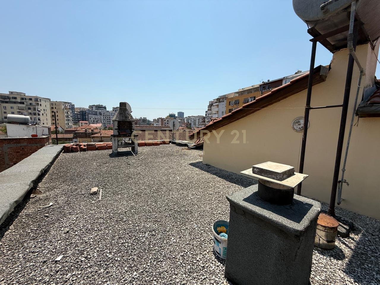Duplex in vendita di fronte al ex ristorante Durres