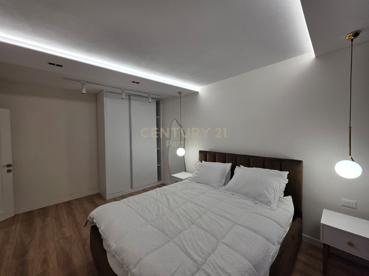 Luxury apartment for rent – behind Hotel Tirana, near the Main Boulevard
