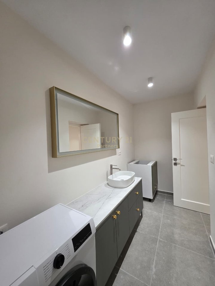 Luxury apartment for rent – behind Hotel Tirana, near the Main Boulevard