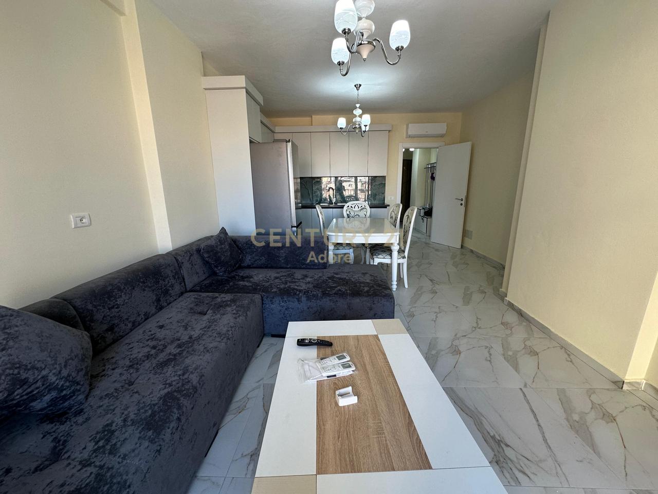 Appartamento 1+1 in affitto vicino a Pazari i Ri!