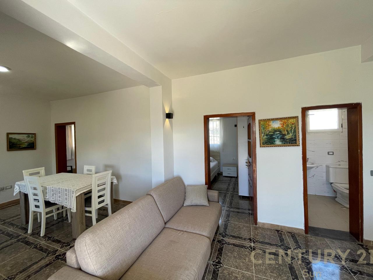 APPARTAMENTO 2+1+2 IN AFFITTO VICINO AL PORTO - VLORE!