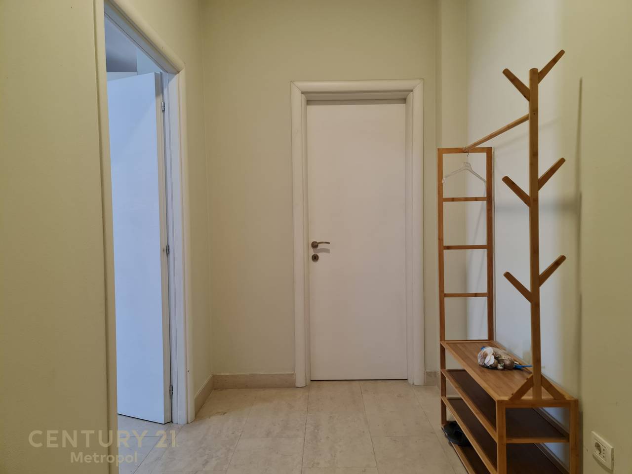 APARTMENT FOR RENT 2+1+2 WITH PARKING, OPPOSITE AMERICAN HOSPITAL 3-BEDROOM!