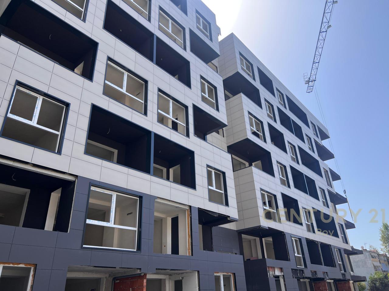 SHITET APARTAMENT 1+1NE RESIDENCEN "MONTEVIDEO" TE MALI ROBIT!