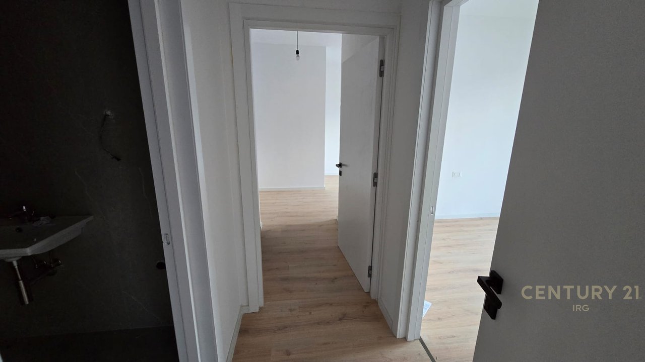 2+1+2 for rent at Altana, Dinamo Complex for office.