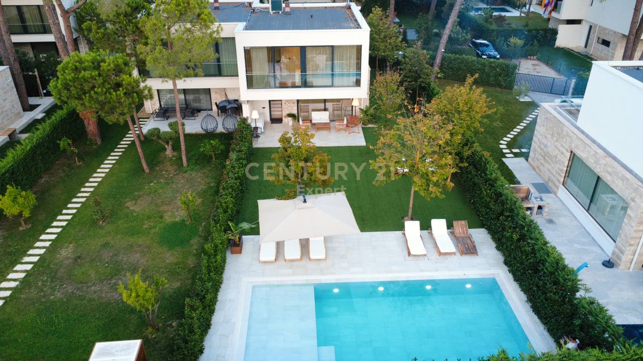 VILLA MODERNA IN VENDITA NEL RESIDENCE SAN PIETRO, LALZ BAY!!!