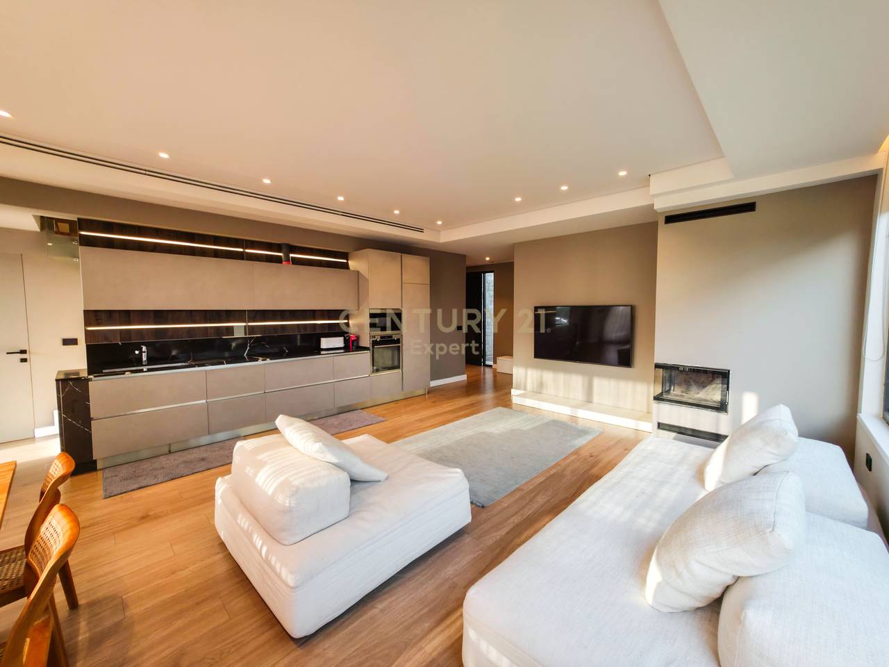 VILLA MODERNA IN VENDITA NEL RESIDENCE SAN PIETRO, LALZ BAY!!!