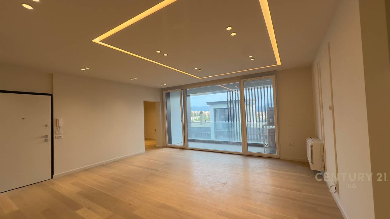 IN VENDITA – APPARTAMENTO DI LUSSO 3+1+2 IN UN COMPLESSO RESIDENZIALE VICINO AL PALAZZO DELLA BRIGATA