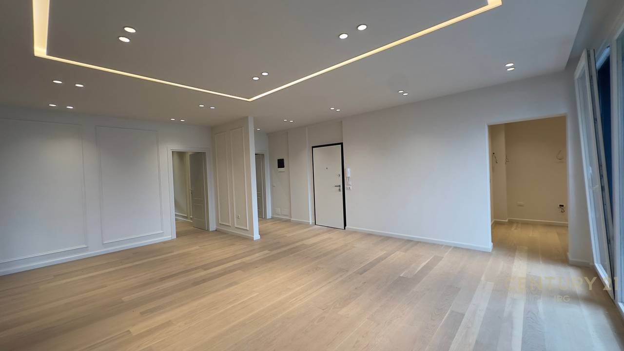 IN VENDITA – APPARTAMENTO DI LUSSO 3+1+2 IN UN COMPLESSO RESIDENZIALE VICINO AL PALAZZO DELLA BRIGATA