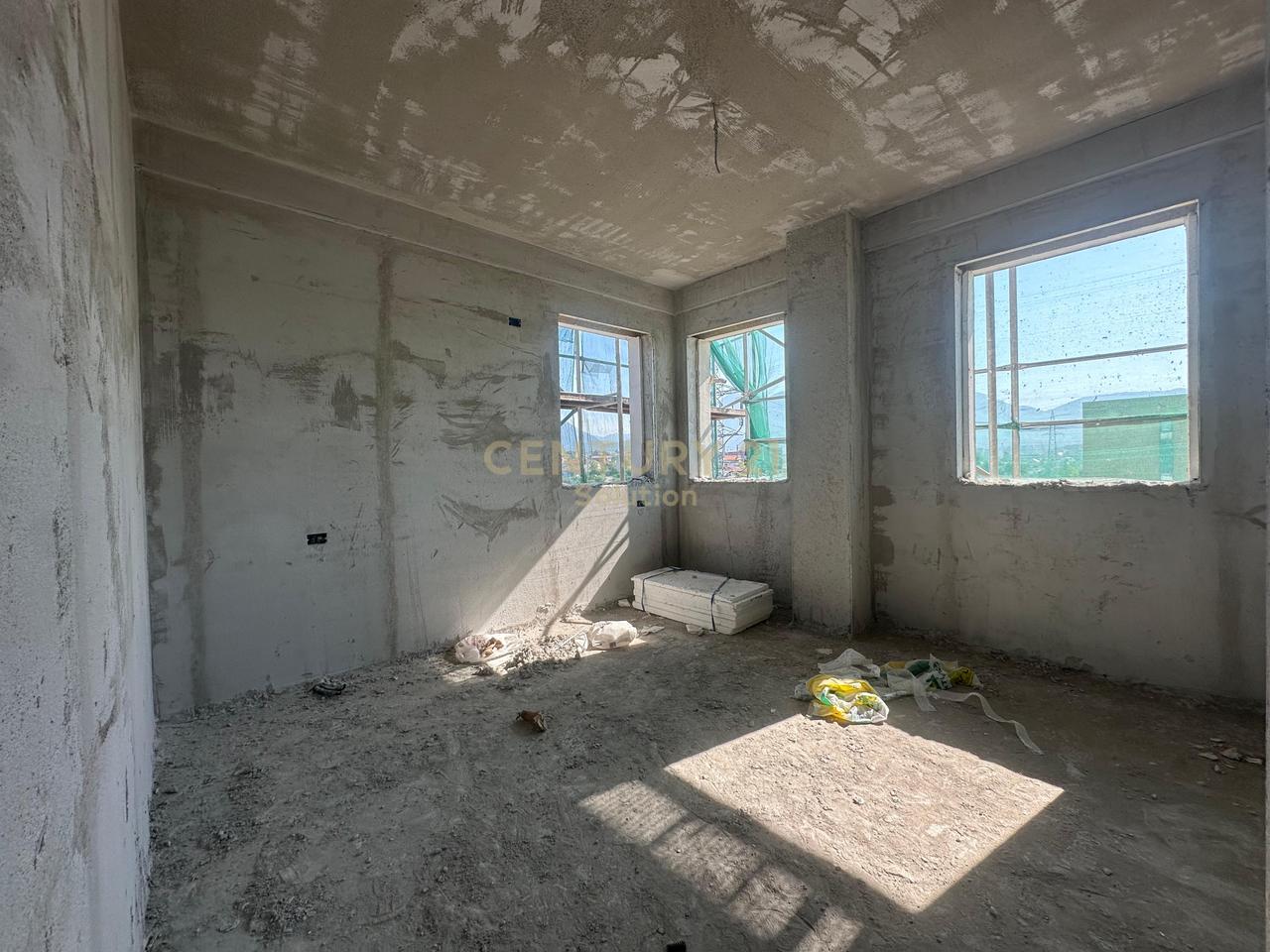 SHITET APARTAMENT 2+1 NE PASKUQAN!