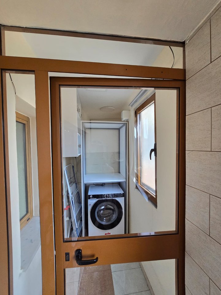 Jepet me Qira Apartament 1+1 pranë ish-Stacionit të Trenit