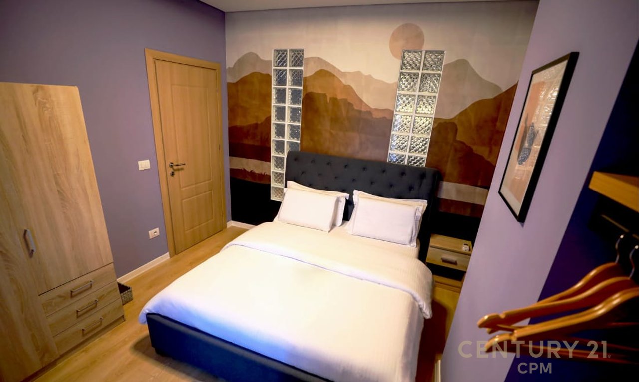 APARTAMENT 2+1 ME QIRA TEK SHALLVARET!