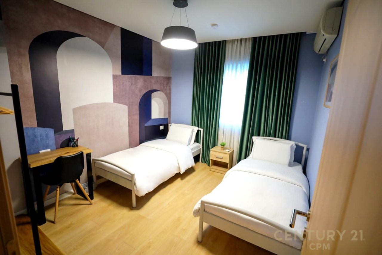 APARTAMENT 2+1 ME QIRA TEK SHALLVARET!