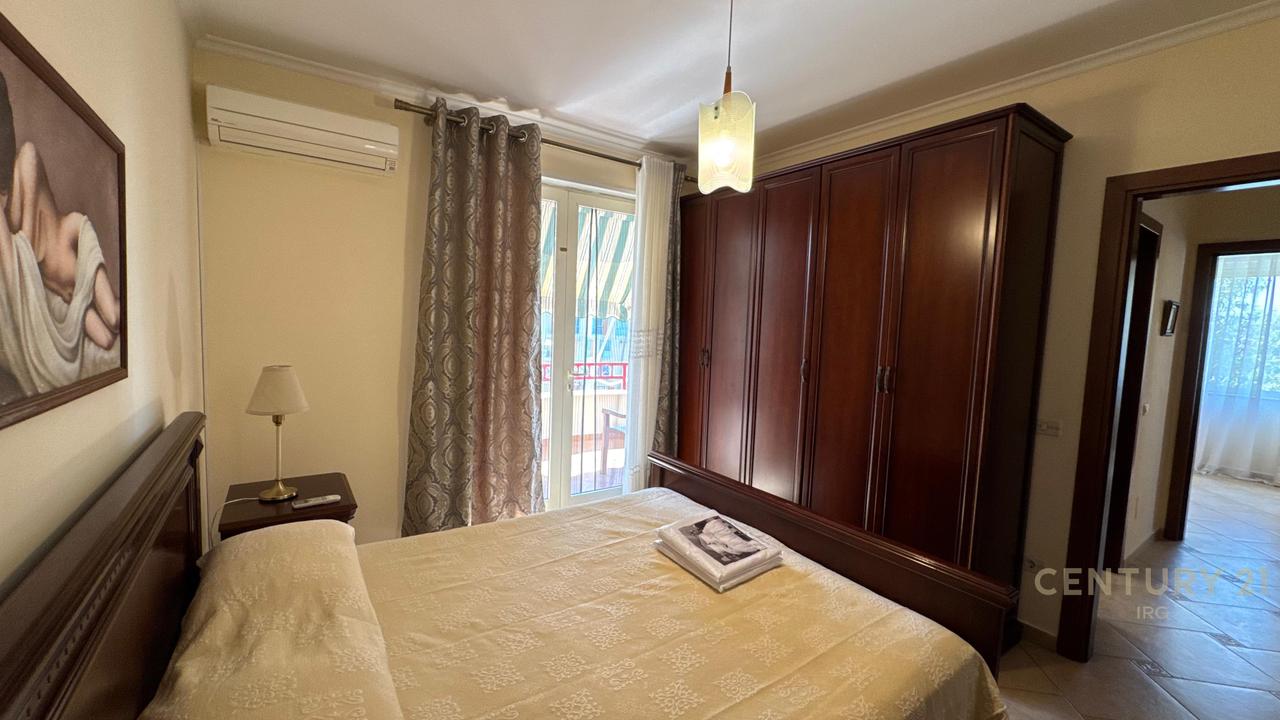 3+1+2 apartment for rent on Elbasan Street, Tirana