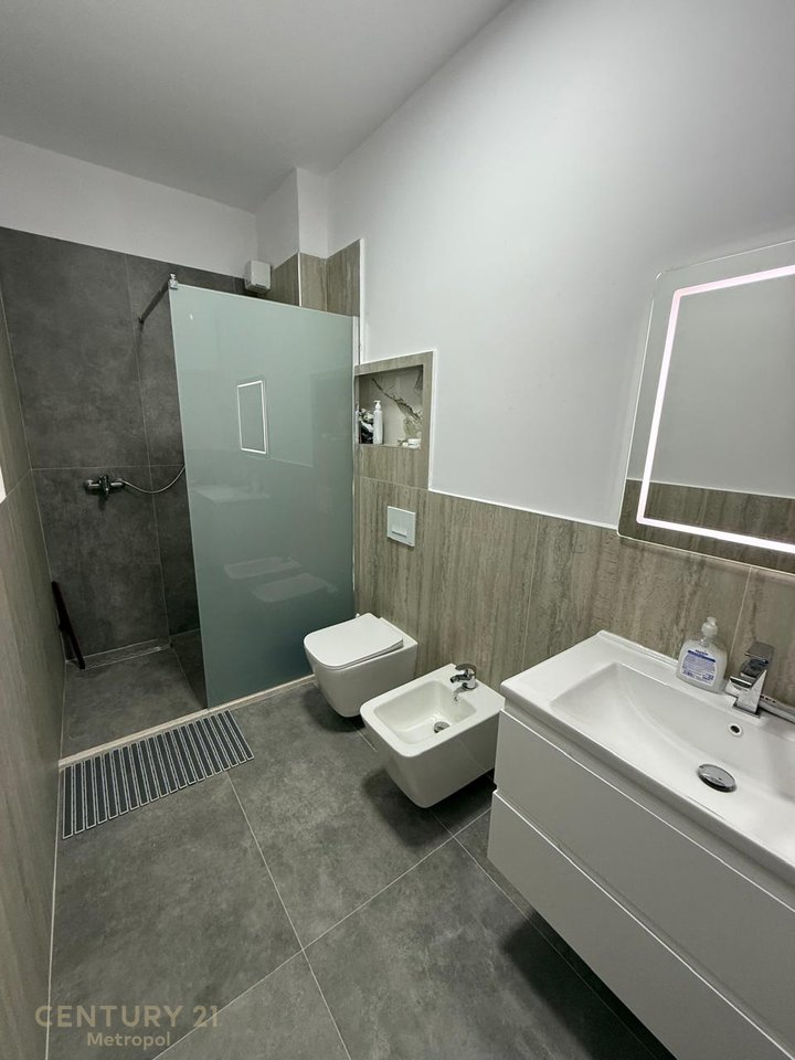 APARTMENT 1+1+PARKING SPACE FOR RENT, ZOGU I ZI!