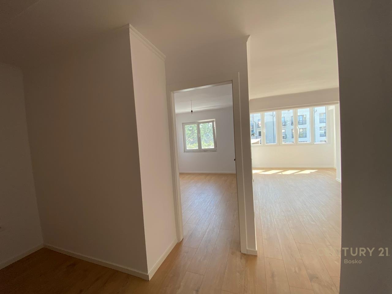 Shitet Apartament 1+1+Kuzhine e Vecuar ne Don Bosko !