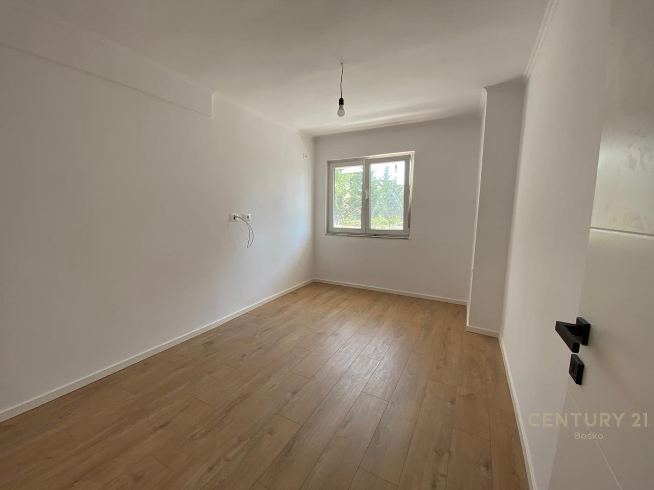 Shitet Apartament 1+1+Kuzhine e Vecuar ne Don Bosko !