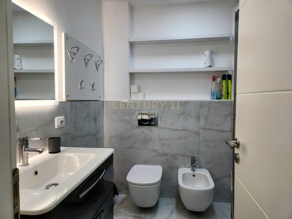 LUNGOMARE -- MODERN APARTMENT FOR RENT