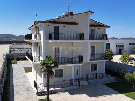 SHITET VILE 3 KATESHE NE SPITALLE  DURRES!