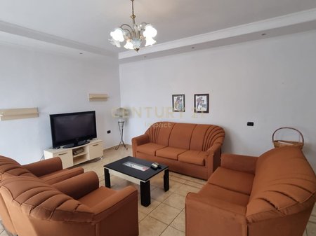 Apartament 2+1+2 Me Qira në Rrugen e Dibres, Tiranë - 650€ | 120 m²