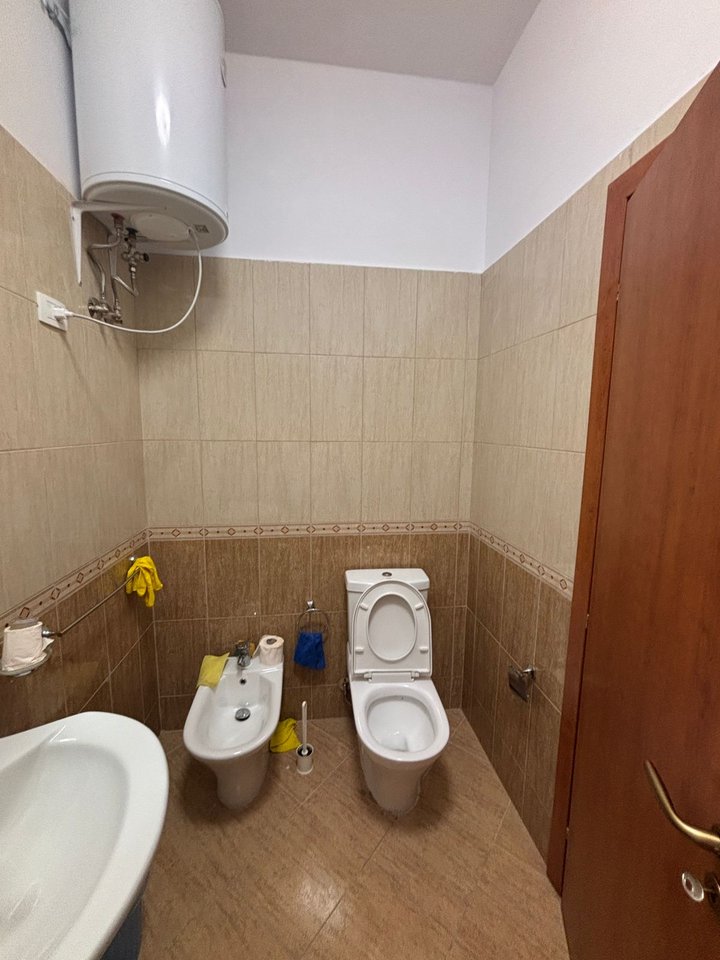 1+1 APARTMENT FOR SALE ON THE LUNGOMARE!