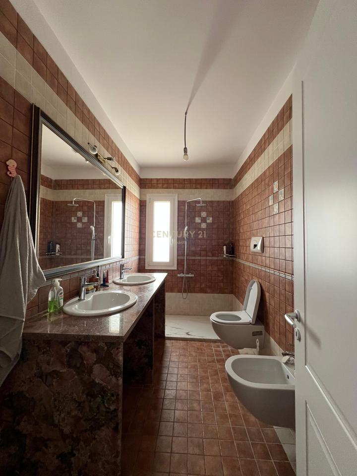 LUXURY PENTHOUSE FOR SALE NEAR VLORA MARINA PORT!!!