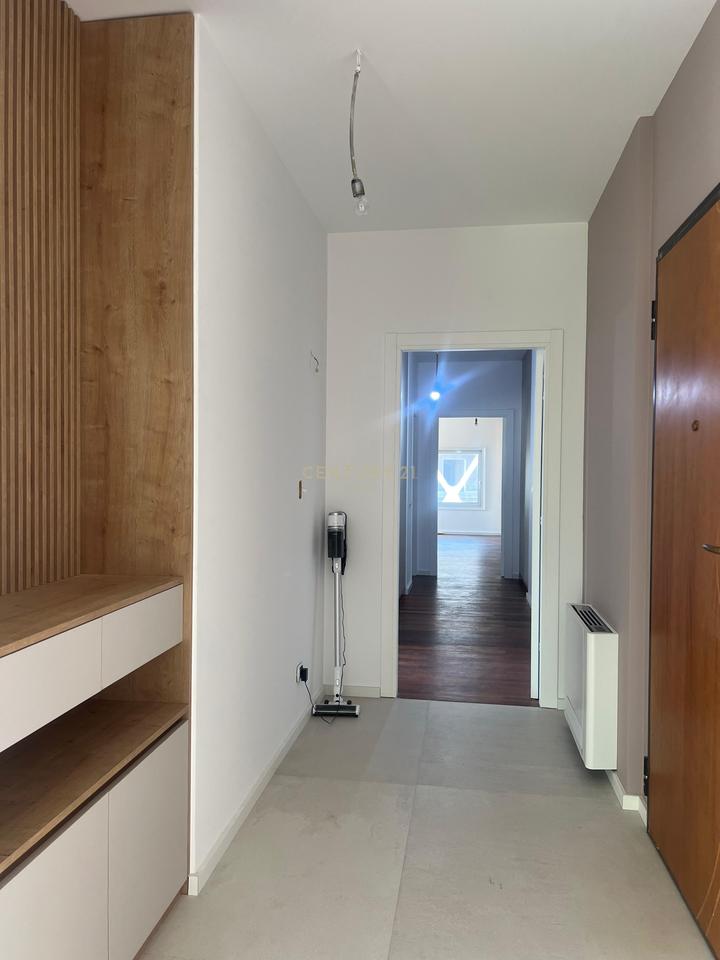 LUXURY PENTHOUSE FOR SALE NEAR VLORA MARINA PORT!!!