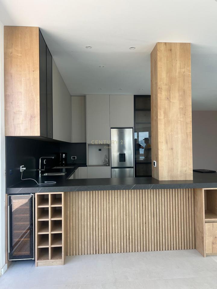 LUXURY PENTHOUSE FOR SALE NEAR VLORA MARINA PORT!!!