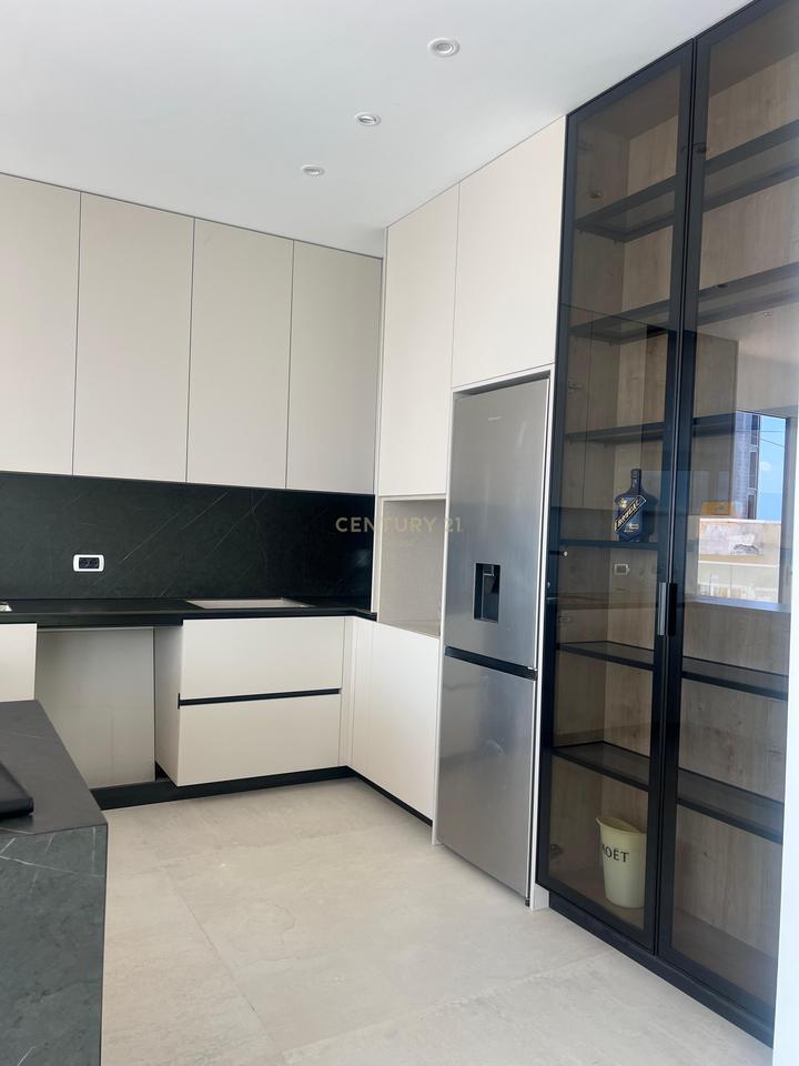 LUXURY PENTHOUSE FOR SALE NEAR VLORA MARINA PORT!!!