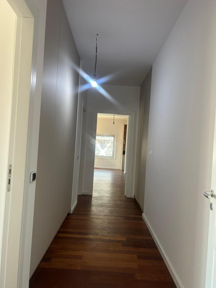 LUXURY PENTHOUSE FOR SALE NEAR VLORA MARINA PORT!!!