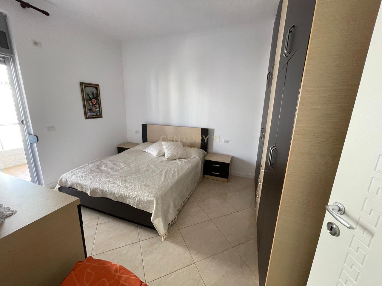 PAPAFINGO 3+1+2 FOR SALE - VLORE, IN COLE