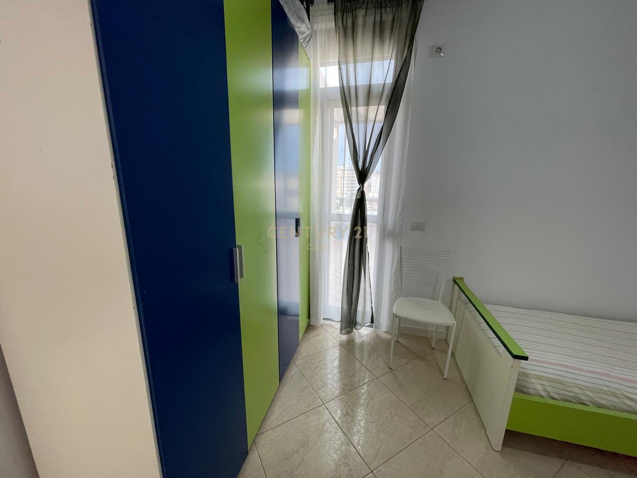PAPAFINGO 3+1+2 FOR SALE - VLORE, IN COLE