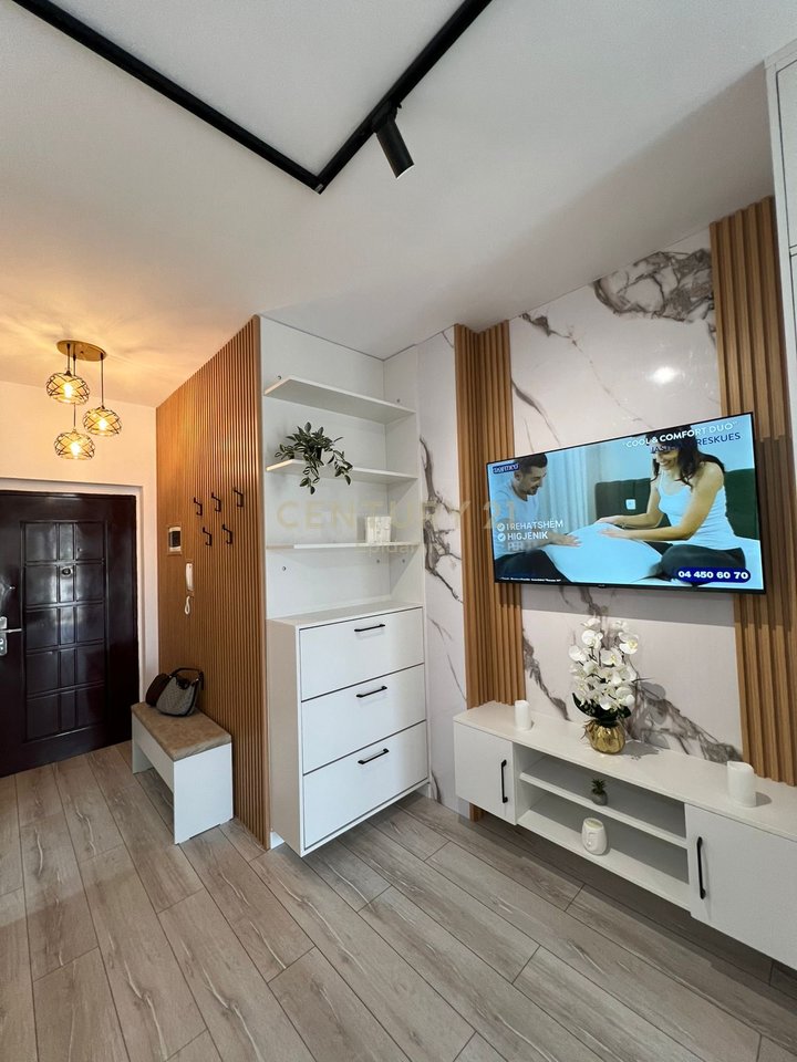 Apartment 1+1 for sale, invested, Red Wheel beach