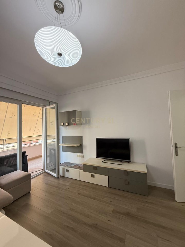 FOR RENT APARTMENT 1+1+GARAGE !