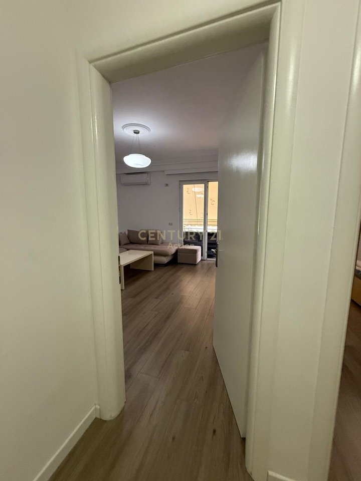 FOR RENT APARTMENT 1+1+GARAGE !