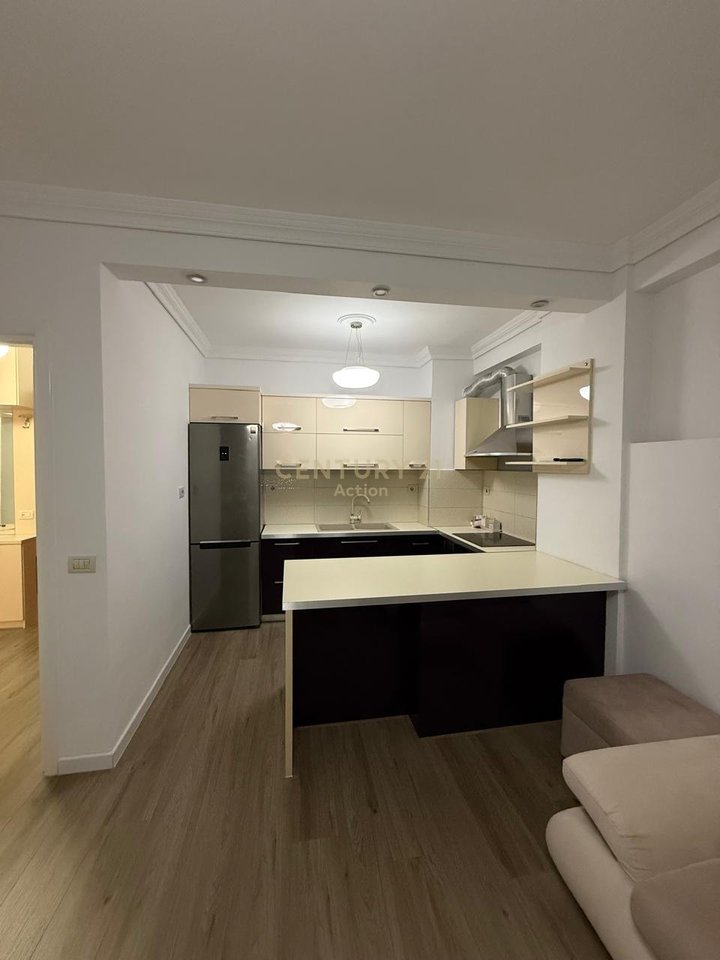 FOR RENT APARTMENT 1+1+GARAGE !