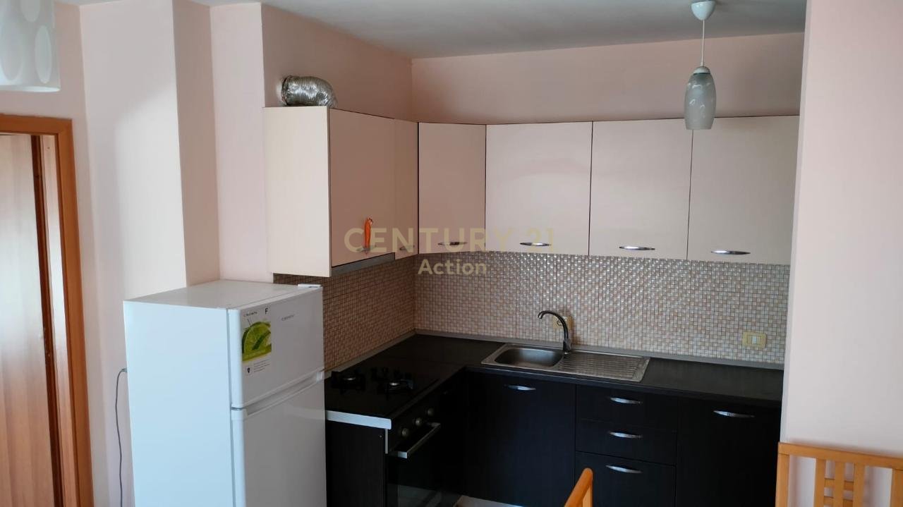 JAPIM ME QIRA APARTAMENT 2+1 NE ASTIR!