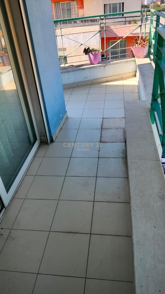 JAPIM ME QIRA APARTAMENT 2+1 NE ASTIR!