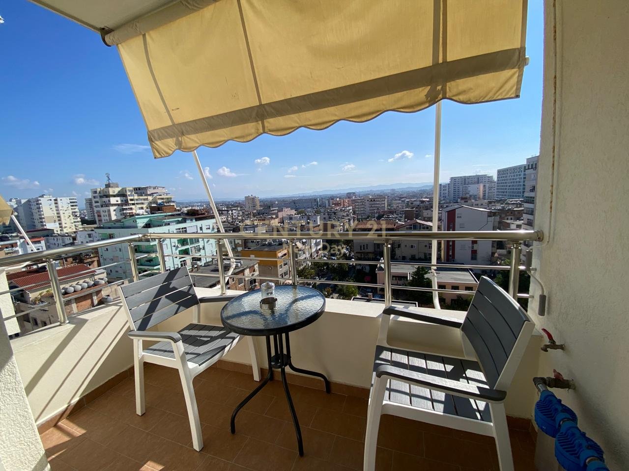 Jepet apartament 2+1+2t me qira prane qendres, Durres!