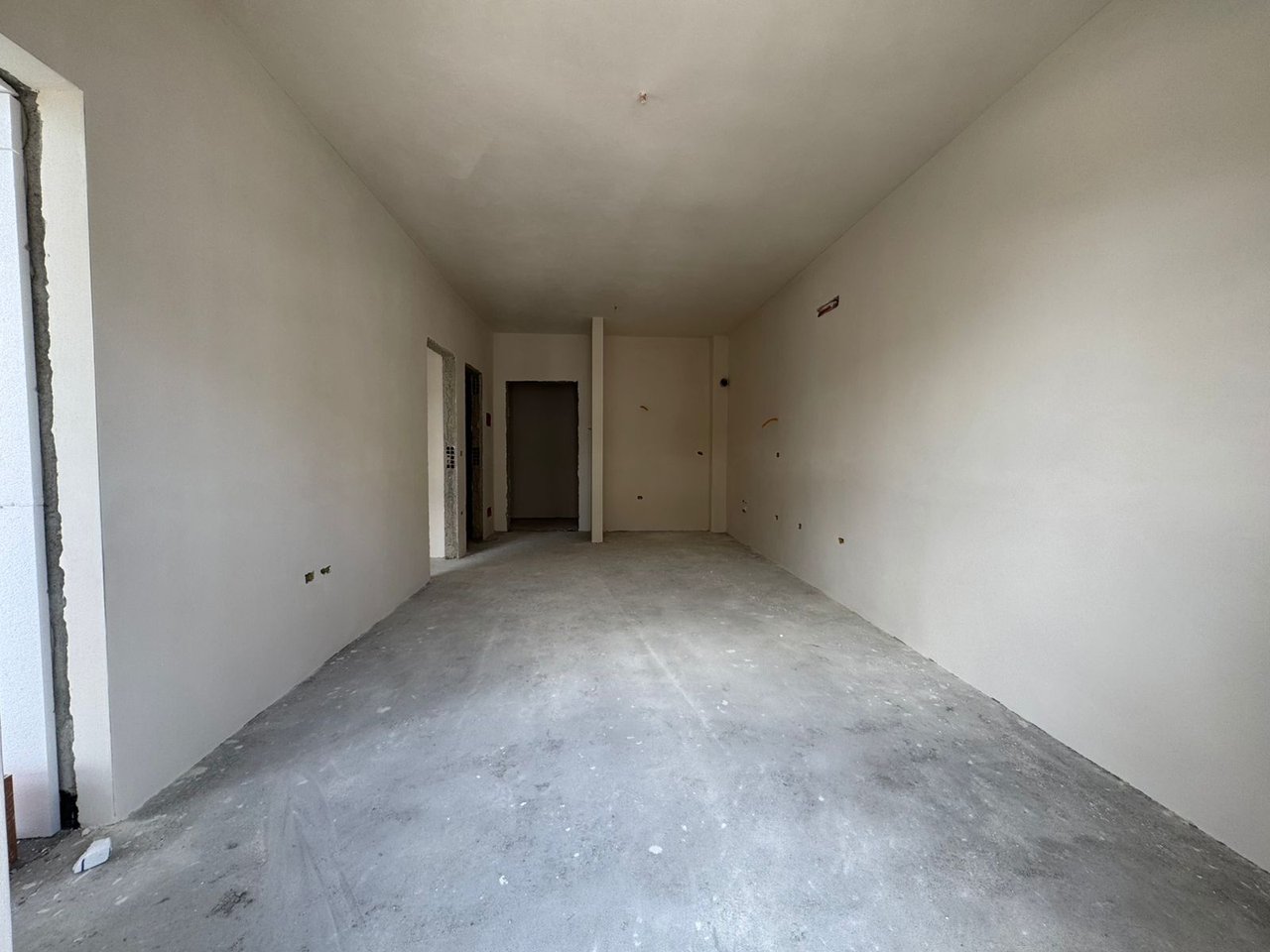 Tirana New Entry , Shitet Apartament 1+1