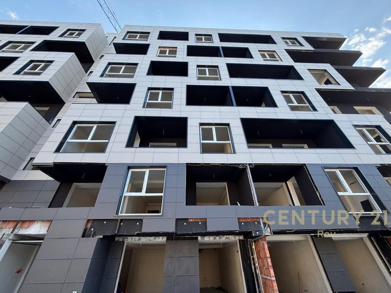 APARTMENT 1+1 FOR SALE MONTEVIDEO RESIDENCE TE MALI ROBIT!