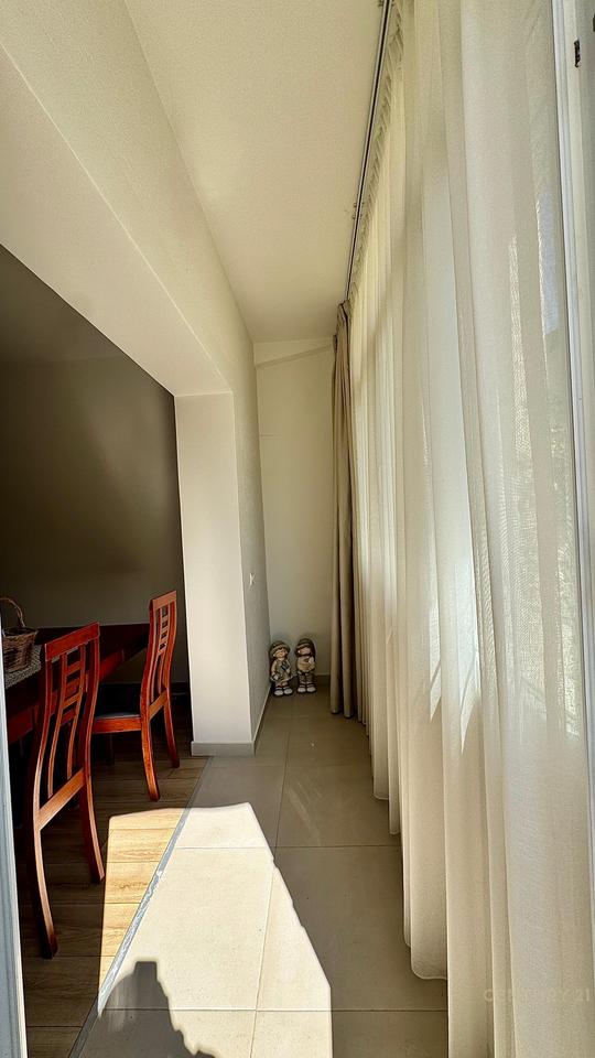 Shitet kat vile 2+1 me hyrje individuale dhe oborr privat !