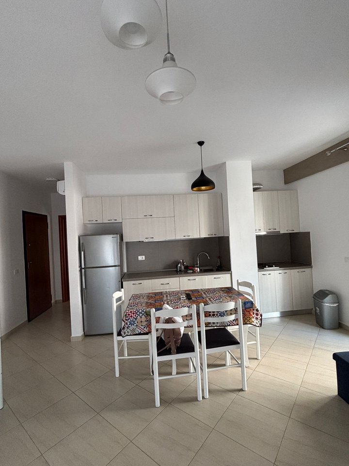 APARTAMENT 2+1 PER QERA,NE LUNGOMARE!